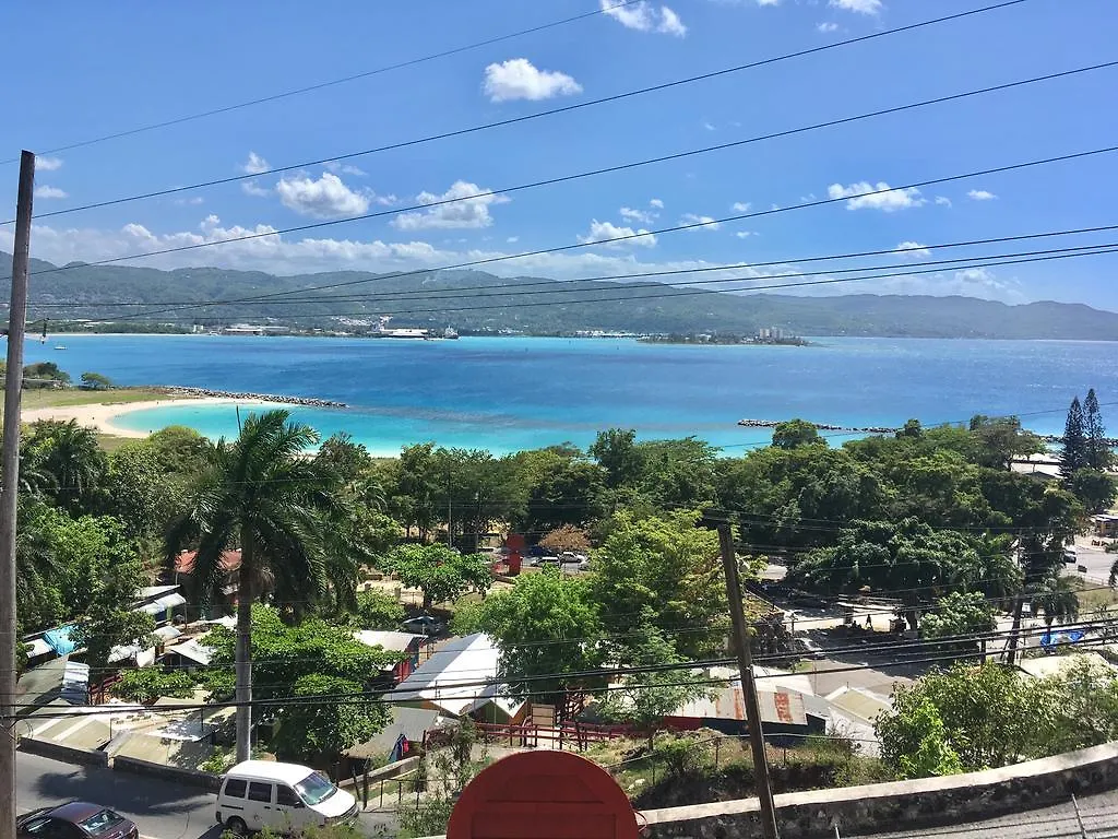 City Studios Montego Bay Daire